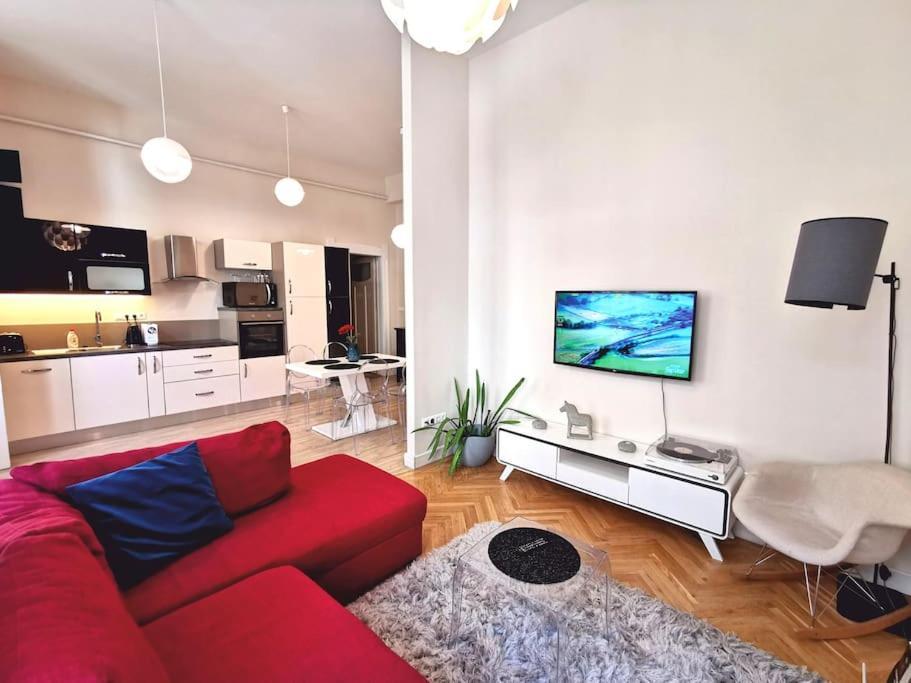 Luxury Apartment Near Astoria With Ac Budapest Luaran gambar