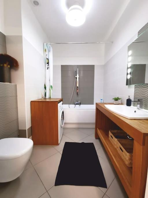 Luxury Apartment Near Astoria With Ac Budapest Luaran gambar